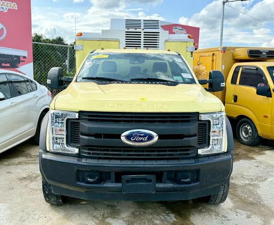 Ford E450 Super Duty 2019 Refrigerado