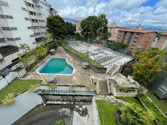 Hermoso Apartamento En Los Samanes, Amplio Con Excelente Iluminación, Cómodo. Posee 3 Habitaciones Mas Servicio, Una Amplia Cocina  Ubicacion Vi Mls #24-27861 