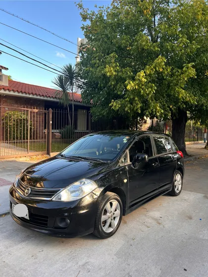 Nissan Tiida 1.6 Drive Sedan Mt