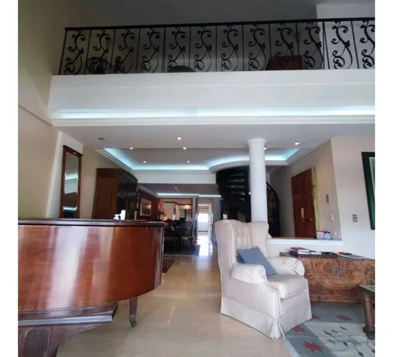 Se Vende Ph Duplex 330m2 Los Palos Grandes 8382