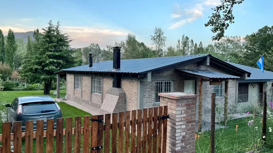 Hermosa Casa En Potrerillos 