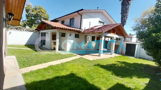 Arriendo De Casa Con Uso Comercial, Manso De Velasco Ii