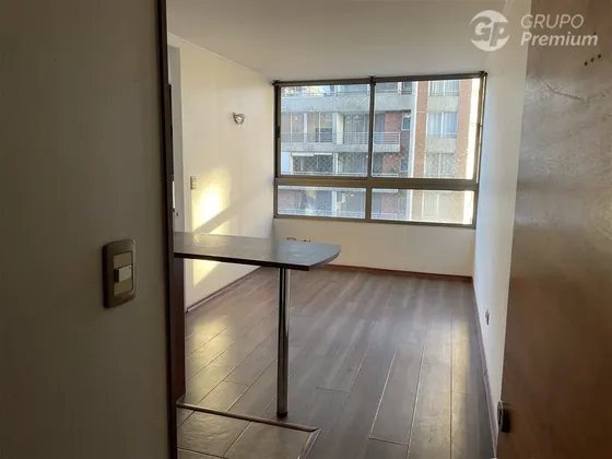 Departamento En Venta De 1 Dorm, 1 Baño