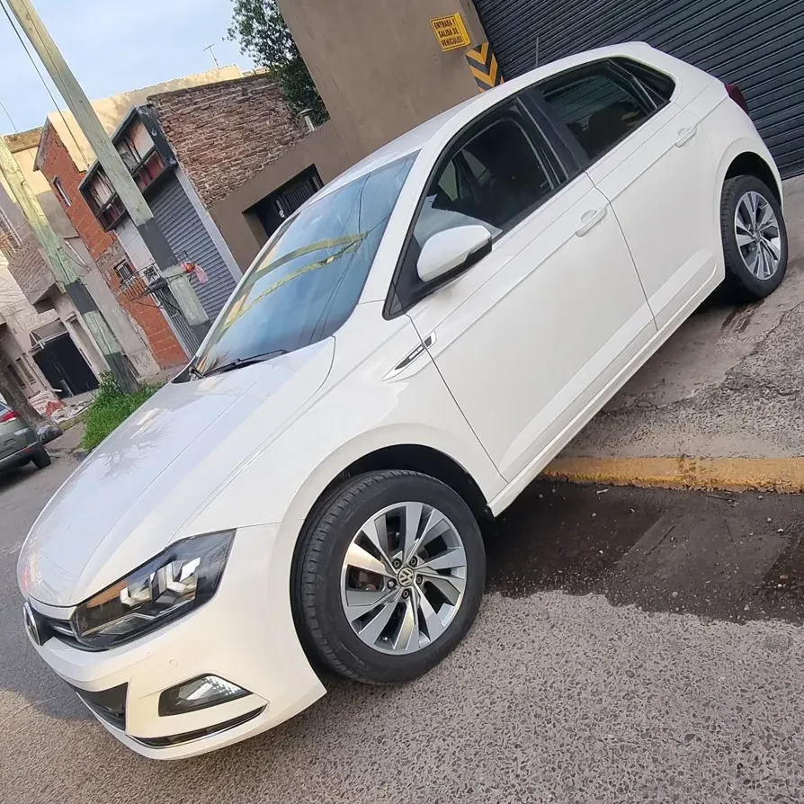 Volkswagen Polo 1.6 Msi Highline