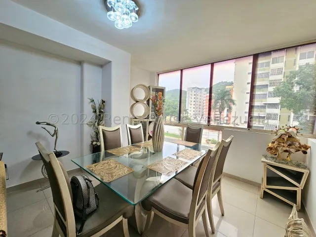 Apartamento Remodelado En Venta Centro Maracay 24-26884 Mmarin 