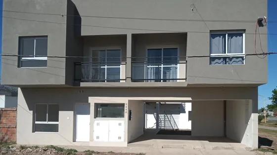 Departamento En   Saavedra Lamas Y Pasaje Gianelli