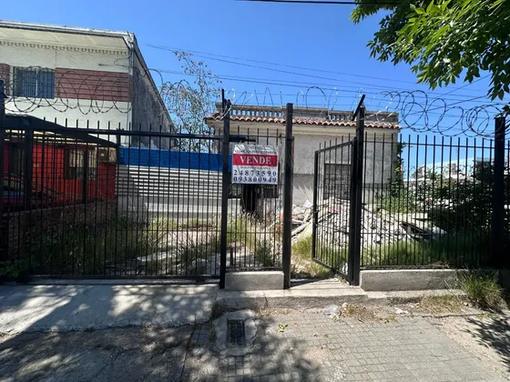 Casa Con Terreno Gigante En Serrato Proximo Antel Arena !!!!