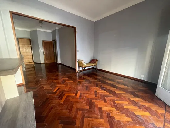 Alquiler Ph 3 Ambientes 80 M² - Uso Comercial, Ideal Centro De Estética, Oficinas O Consultorios. Zona Céntrica De Villa Urquiza