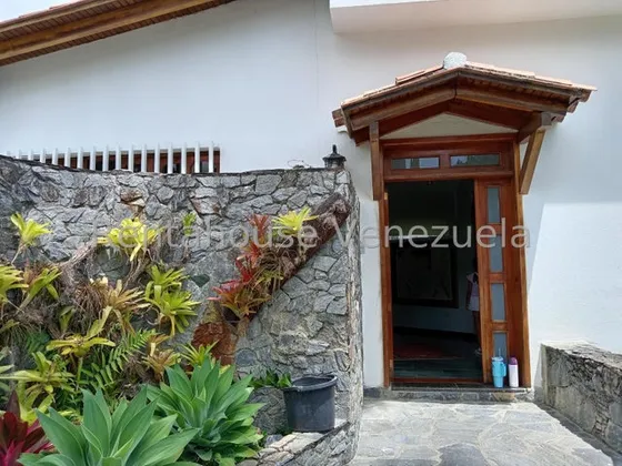 Hermosa Casa En Alquiler La Boyera Mls #25-6964 Keiber Hoyer Rah 