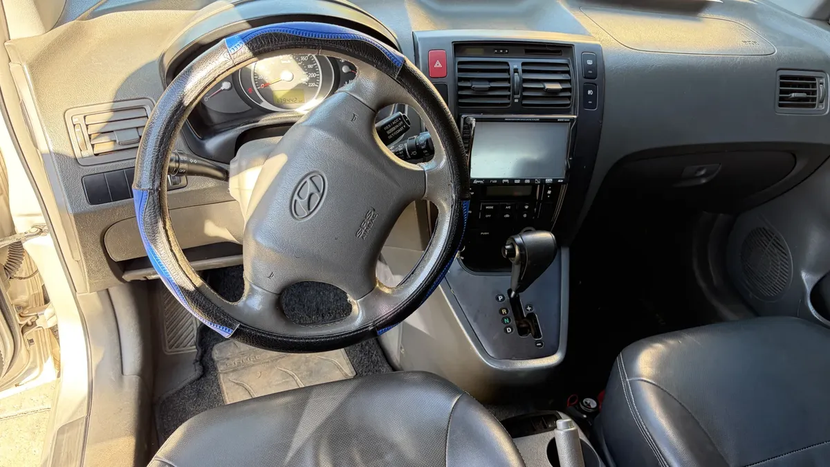 Hyundai Tucson 2006 2.0 Gl 4x2 Aut. 5p — foto 9