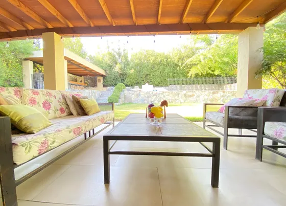 Elegante Casa Estilo Inglés - Piedra Roja. Piscina Y Quincho