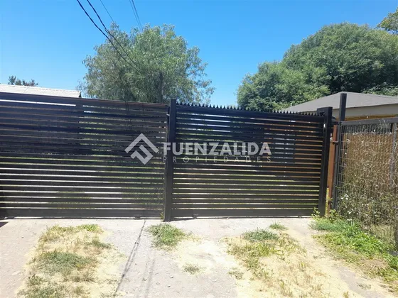 Casa Aislada En Venta .4 Dormitorios 3 Baños 