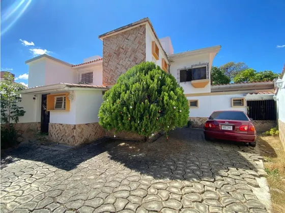 Se Vende Casa 500m² 3h+s/2b+s/3e Caurimare