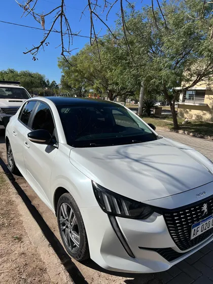 Peugeot 208 1.6 Feline Tiptronic