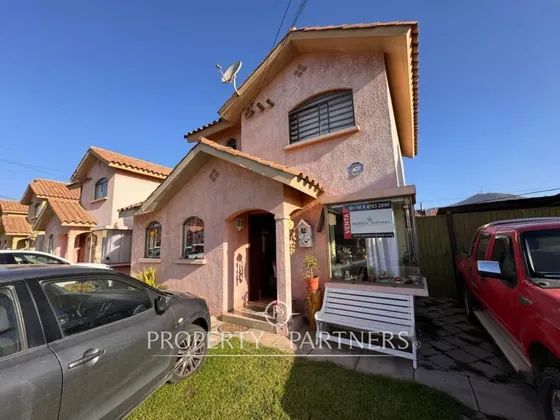 Casa Acogedora En Condominio