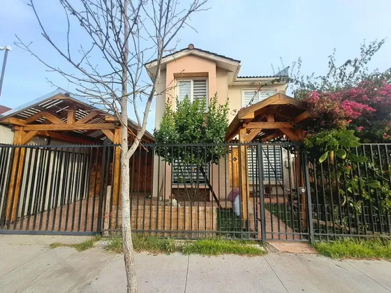 Venta Gran Casa Con Piscina En Padre Hurtado