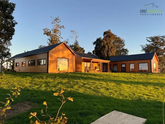 Casa En Venta De 4 Dorm. En Rancho Lomas Verdes Puerto Varas