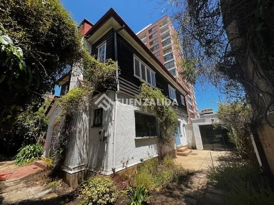 Casa En Arriendo De 5 Dorm. En Viña Del Mar