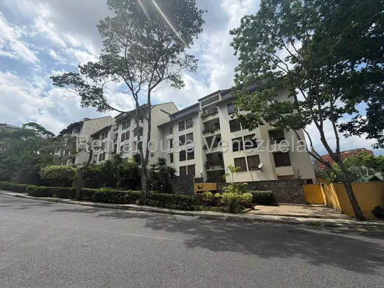 Espectacular Apartamento Amoblado De Lujo En Alquiler En Valle Arriba 26-20249
