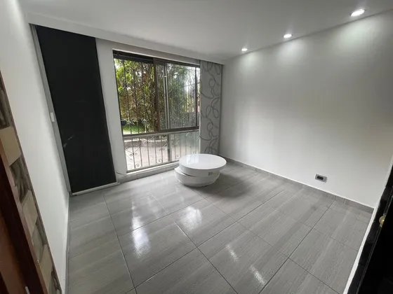 Casa En Arriendo Ubicada En Envigado Sector Las Antillas (24754).