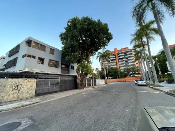 Jeannet Gonzalez Vende Casa En Urbanización La Viña, Valencia