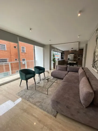 Alquiler - Apartamento- La Castellana / 3 Habt-3 Baños- 2 Puestos De Estacionamiento+visitantes