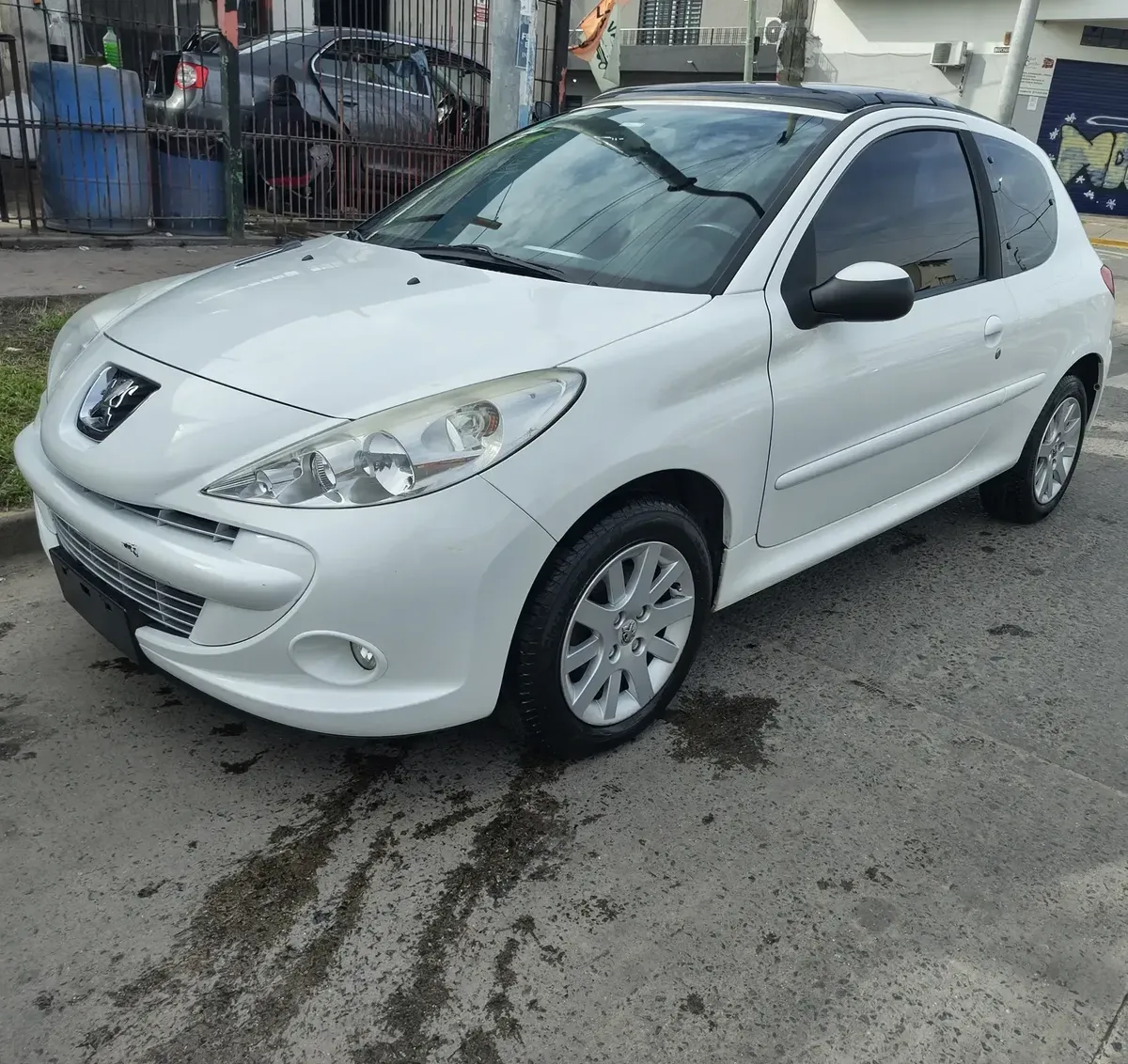 Peugeot 207 1.6 Feline 106cv 3ptas