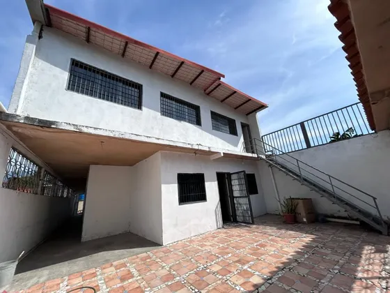 Acdc Venta De 2 Casas Con Amplio Terreno Con Pozo San Diego 331687