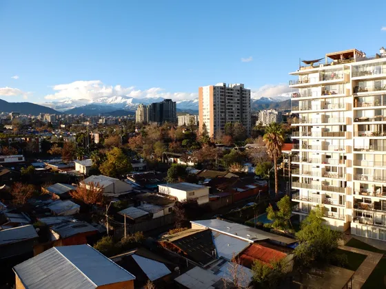Oportunidad, Gran Vista Y Amplitud, Excelente Barrio 2d, 1b