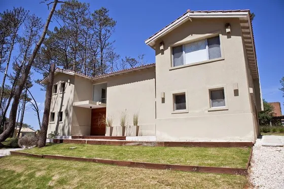 Laguna Blanca Venta Y Alquiler Casa Roca  Tm 7470