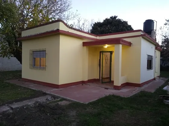 Casa Dos Habitaciones Baño Cocina Y Comedor