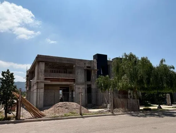 Casa En Venta En Dalvian