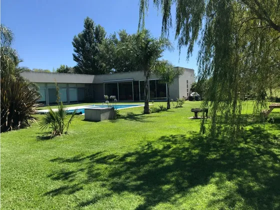 Casa Ideal En Comarcas De Lujan Barrio San Roque