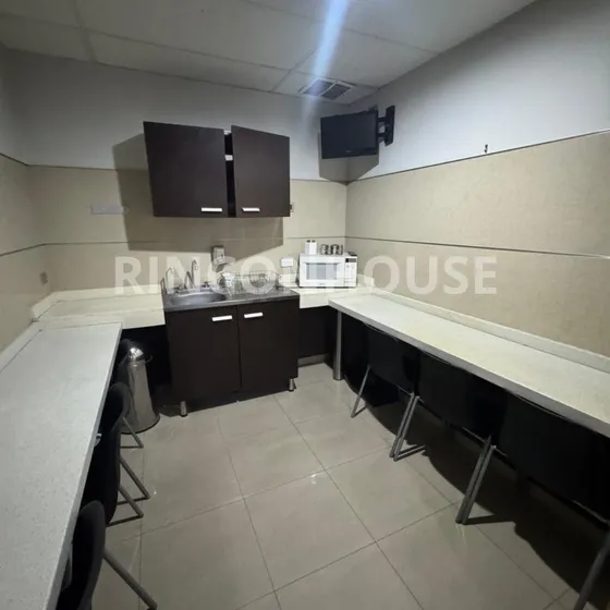 Oficina En Venta  Con Financiamiento.  Urb. El Bosque Las Delicias, Maracay