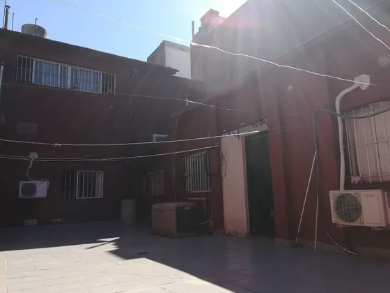 Dueño Vende Casa Sobre Avenida Alte. Brown