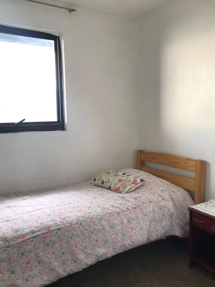 Hola!, Buscamos Roomie (idealmente Mujer). 