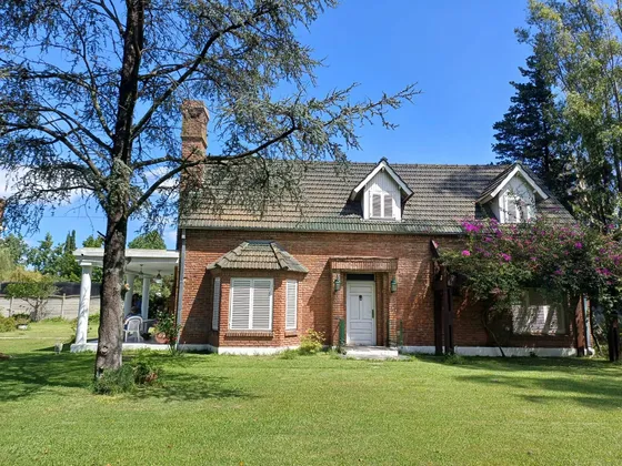 Casa Quinta En Venta Con Pileta En Manuel Alberti