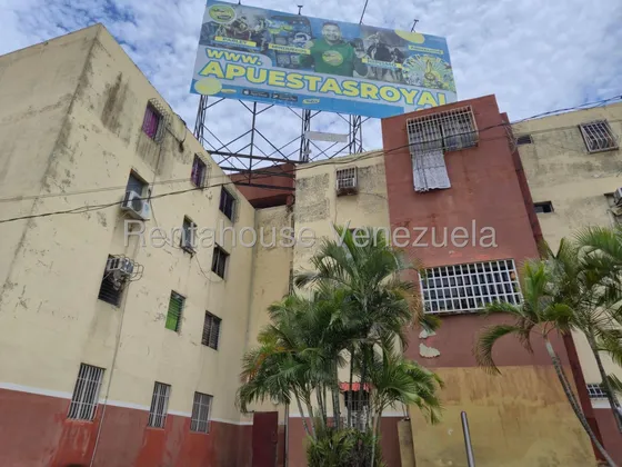 Dennymar, Alquila Estupendo Apartamento En Bararida Barquisimeto Muy Comodo Dispone De 3 Habitaciones 1 Baño Gas Directo B5a24401                                                                       