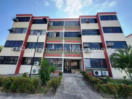 Vendo Hermoso Y Cómodo Apartamento Urb. Campo Alegre Turmero, Cód. 25-17034 Myc