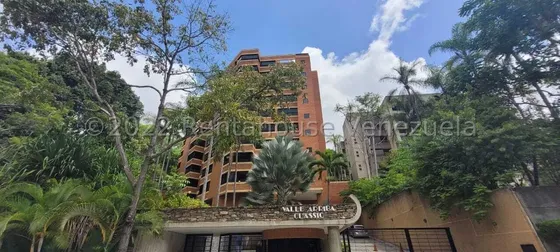 Majestuoso Apartamento / Elegante / Moderno / Lujo Y Confort / 2340 Mts / Alquiler Mls 26-6117 Colinas De Valle Arriba