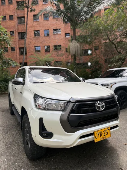Toyota Hilux 2.4l
