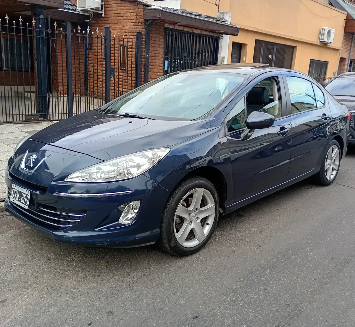 Peugeot 408 2.0 Allure Nav 143cv