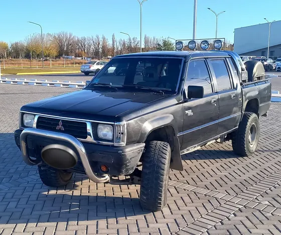 Mitsubishi L200 2.5 D/cab 4x4 Turbo