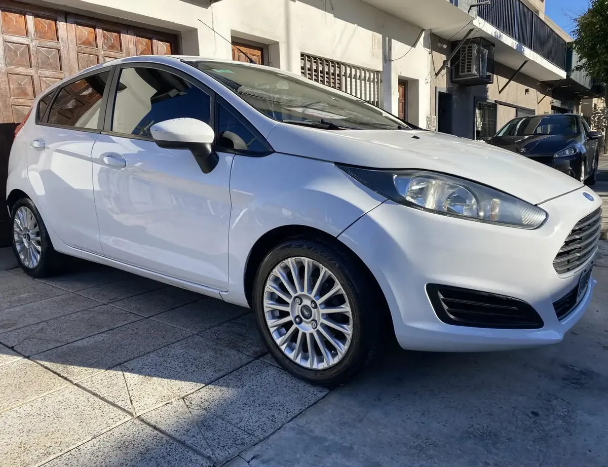 Ford Fiesta 2015 1.6
