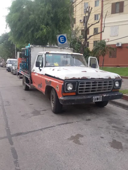 Ford F-100 3.6 Lujo