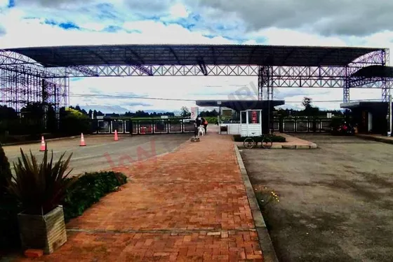 Lote En Venta, Parque Empresarial El Dorado, Funza, Bogotá.-8237 (8237).