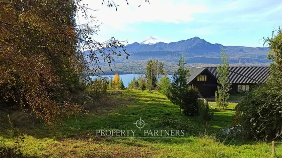 Terreno Con Espectacular Vista A Lago Calafquen
