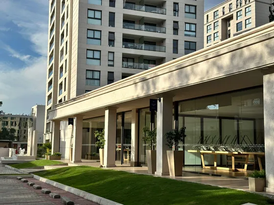 Departamento En  Venta, Dos Dormitorios Con Cochera, Opera Park