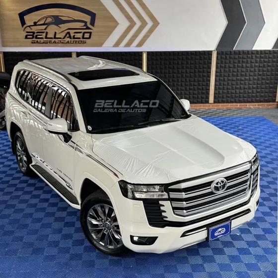Toyota Land Cruiser Lc300