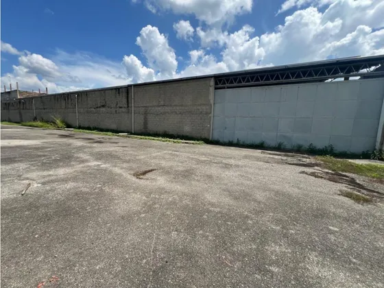 Se Vende Terreno 18000m2 Y Galpon 5000m2. Financiado. Guatire 